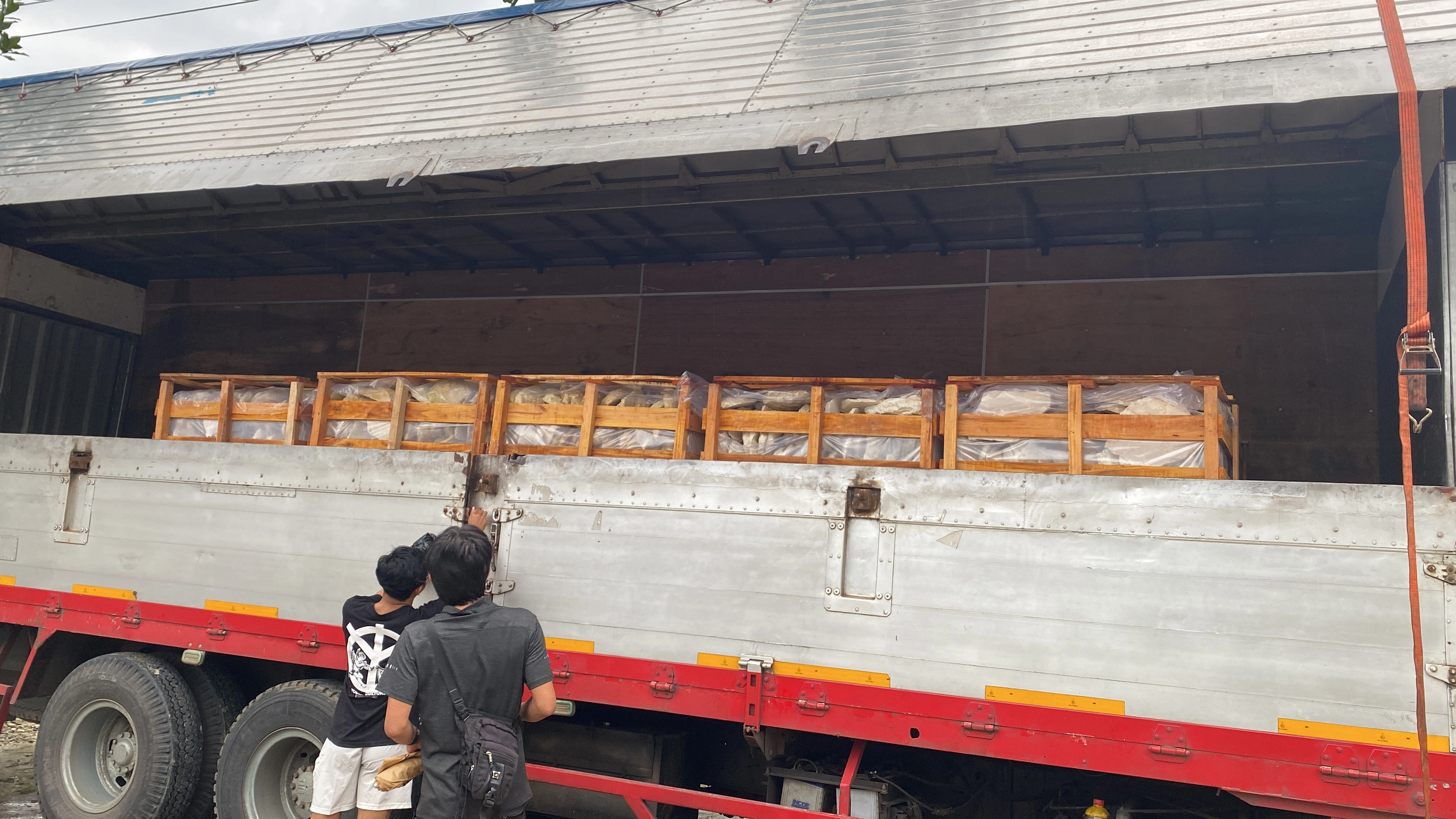 EXPORT LIMESTONE SERAI TO UAE