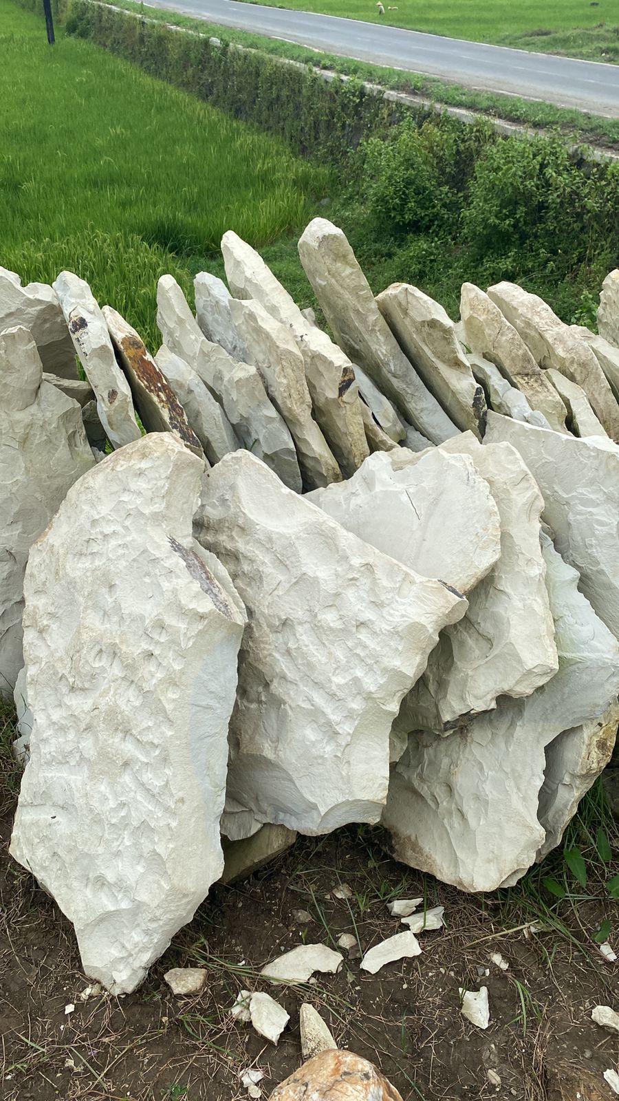 NATURAL STONE FOOTPATH